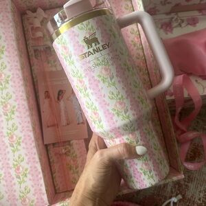 WILL SHIP TODAY!BRAND NEW IN BOX. Stanley X LoveShackFancy Love Shack Fancy 40oz